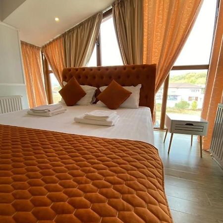 אוטופן Ami Residence Bucharest Airport&Therme&Parking מראה חיצוני תמונה