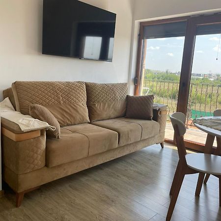 אוטופן Ami Residence Bucharest Airport&Therme&Parking מראה חיצוני תמונה