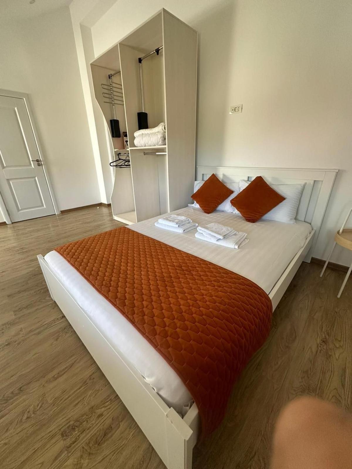 אוטופן Ami Residence Bucharest Airport&Therme&Parking מראה חיצוני תמונה