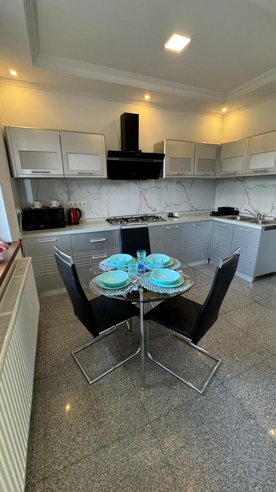 אוטופן Ami Residence Bucharest Airport&Therme&Parking מראה חיצוני תמונה