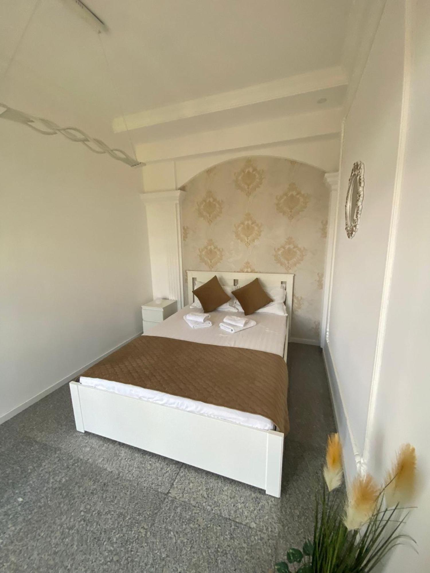 אוטופן Ami Residence Bucharest Airport&Therme&Parking מראה חיצוני תמונה