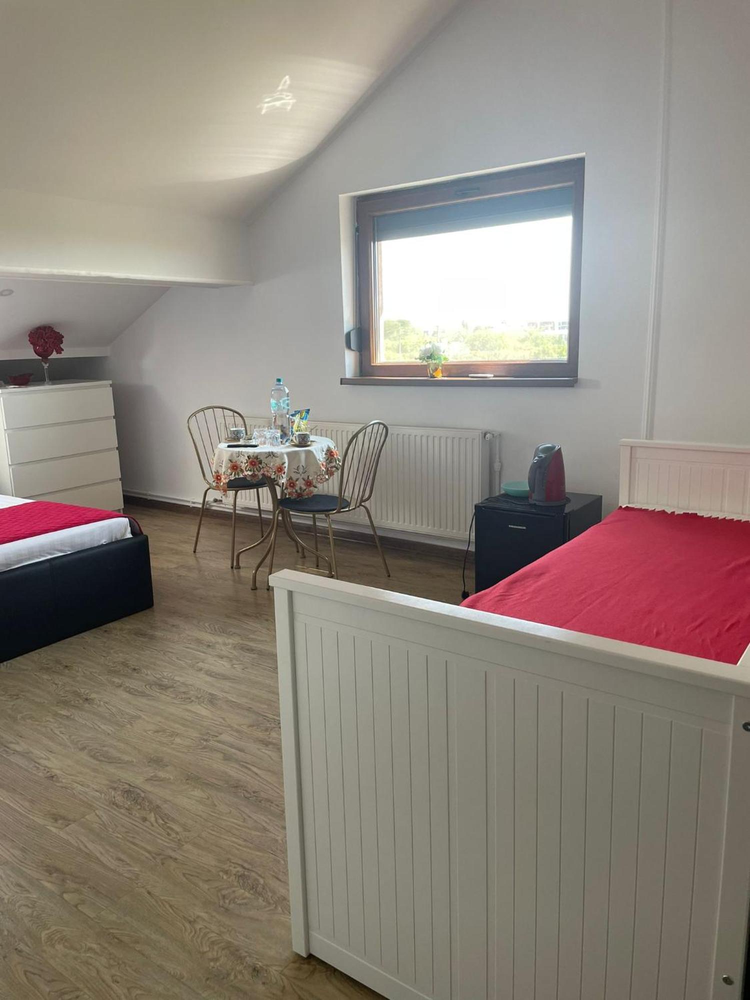 אוטופן Ami Residence Bucharest Airport&Therme&Parking מראה חיצוני תמונה